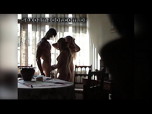 ❤️ Секс друзья приглашают гигантского мужика и втроем с ним ❤️ Порно ролики на pinkporno.ru ❌❤